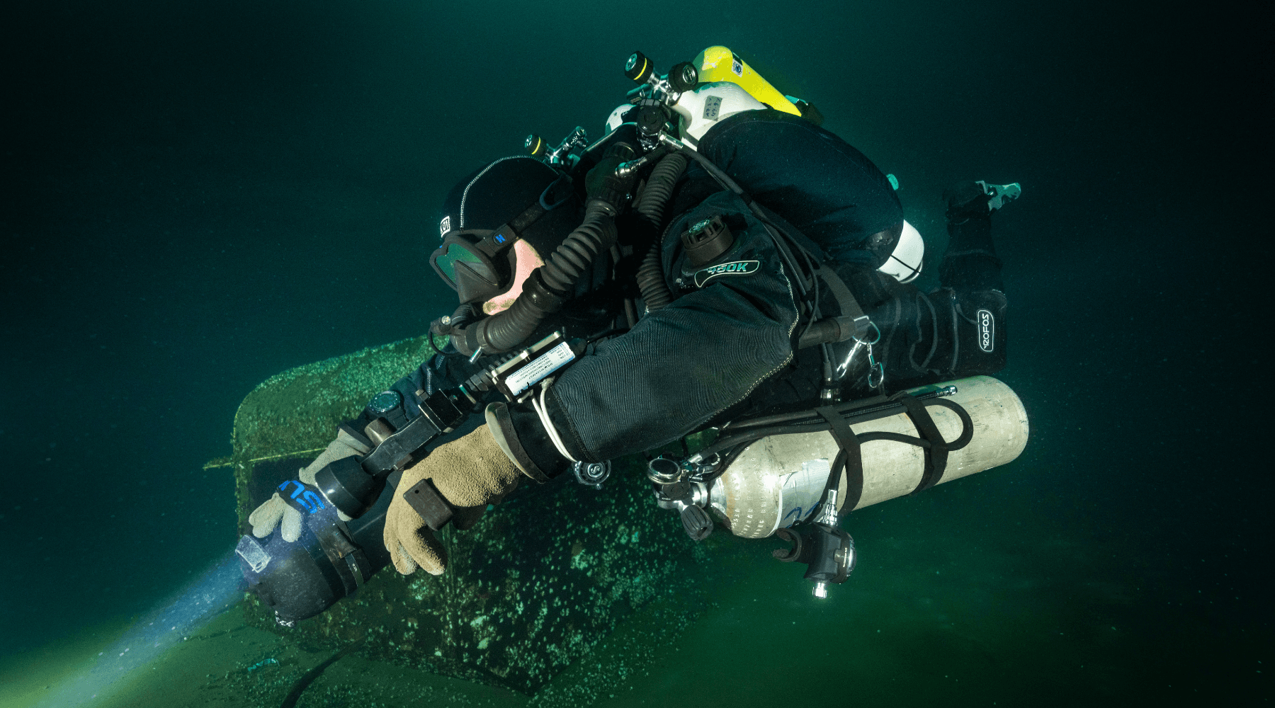 Diver with Halcyon Legend CCR wing